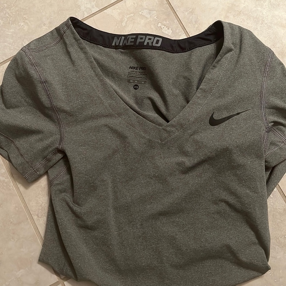 Nike pro short sleeve